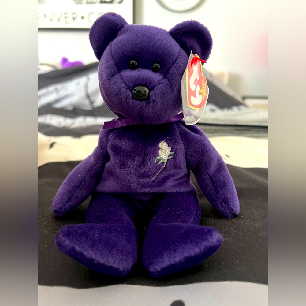 Ty Beanie Baby Princess Diana Bear 1997 Collectible.